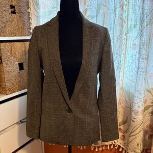 BCBG MaxAzria gray single button blazer